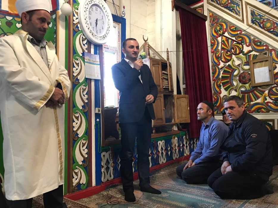 დავით გაბაიძემ მორწმუნეებს რამაზან ბაირამი მიულოცა