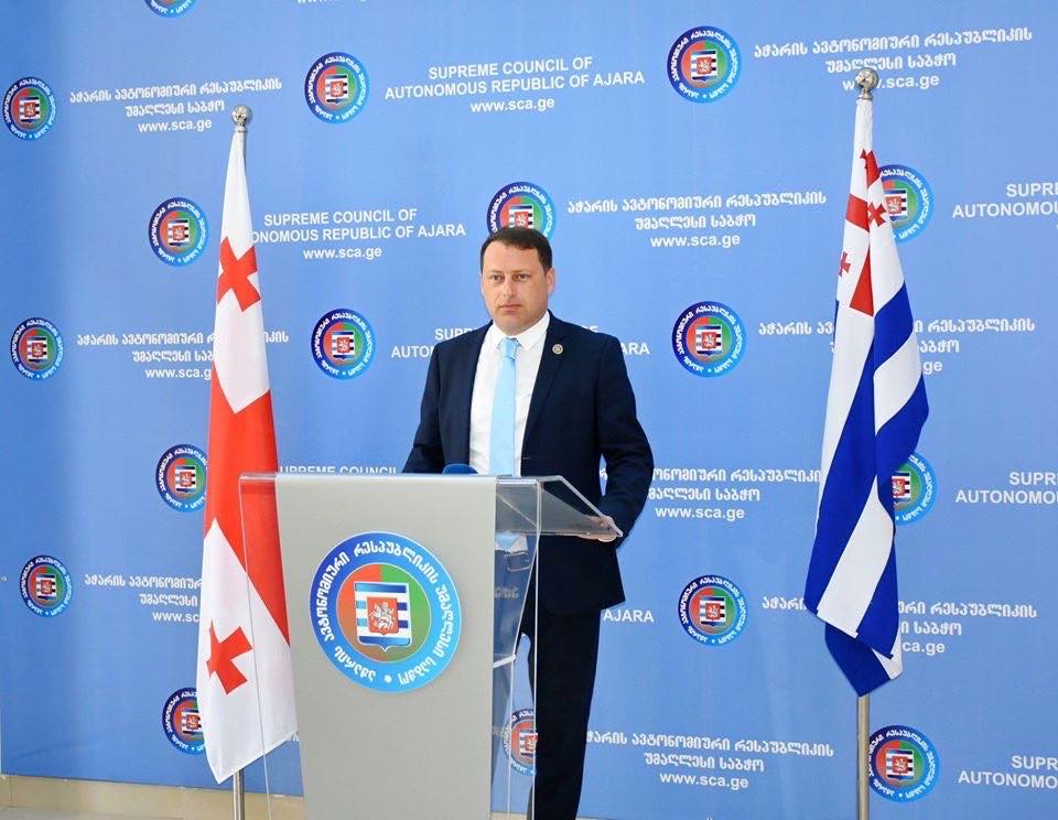 ლადო მგალობლიშვილის საკანონმდებლო ინიციატივას  პარლამენტის კომიტეტებში განიხილავენ