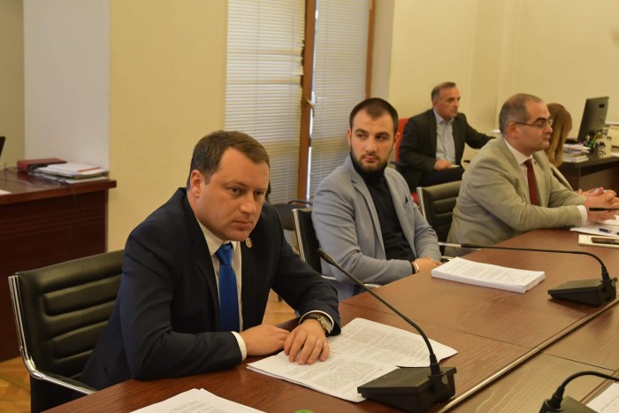 ლადო მგალობლიშვილმა საქართველოს პარლამენტის განათლების, მეცნიერებისა და კულტურის კომიტეტს ,ზოგადი განათლების შესახებ '' საქართველოს კანონში ცვლილებები მეორე მოსმენით წარუდგინა.