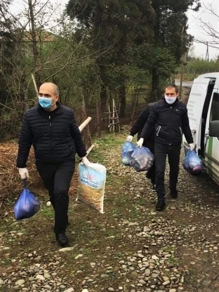 გიორგი რომანაძე სოციალურად დაუცველებს დაეხმარა