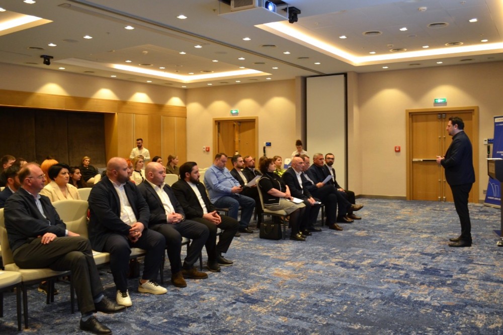 რამაზ ჯინჭარაძე და ვახტანგ ბერიძე „საზღვაო სფეროში დასაქმების ხელშეწყობის“ შემაჯამებელ ღონისძიებას დაესწრნენ