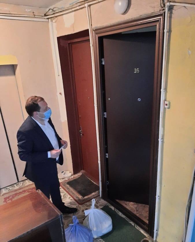 ლადო მგალობლიშვილი აჭარის მთავრობის თავმჯდომარის თორნიკე რიჟვაძის ინიციატივით მოწყვლად ჯგუფებზე სასურსათო კალათების დარიგების მეორე ეტაპს შეუერთდა&nbsp;