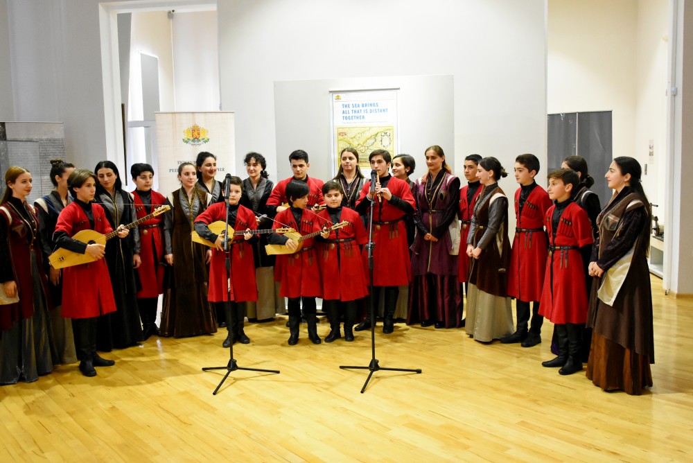 „ზღვა ყველაფერს აერთიანებს“