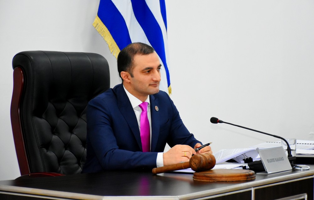 საგაზაფხულო სესიის პირველი სხდომა