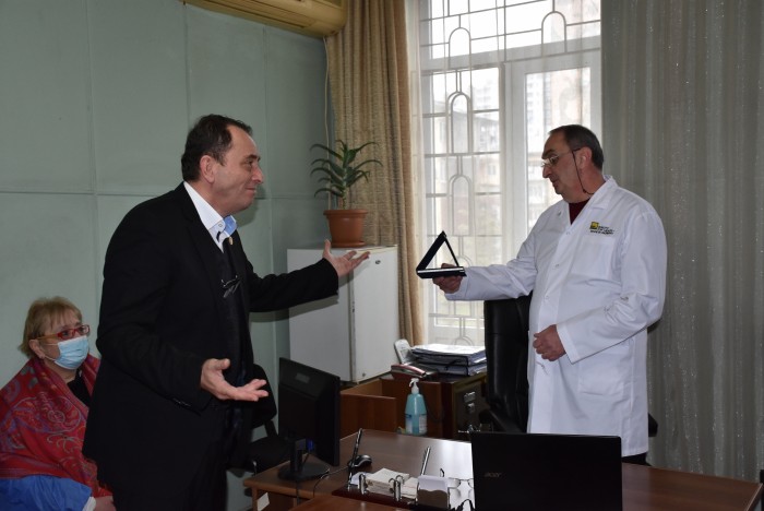 კომიტეტი სამუშაო შეხვედრებს აგრძელებს