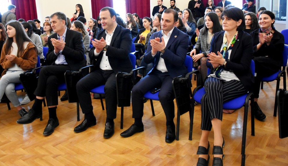 შეხვედრა ბათუმის სახელმწიფო უნივერსიტეტში