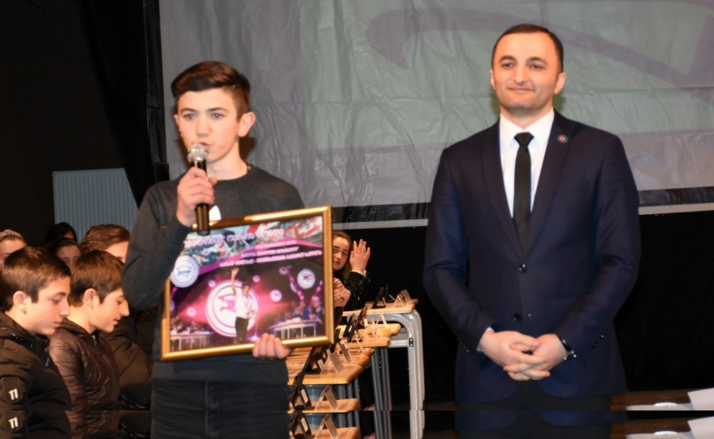 დავით გაბაიძე: „მომავალი თქვენ გეკუთვნით“