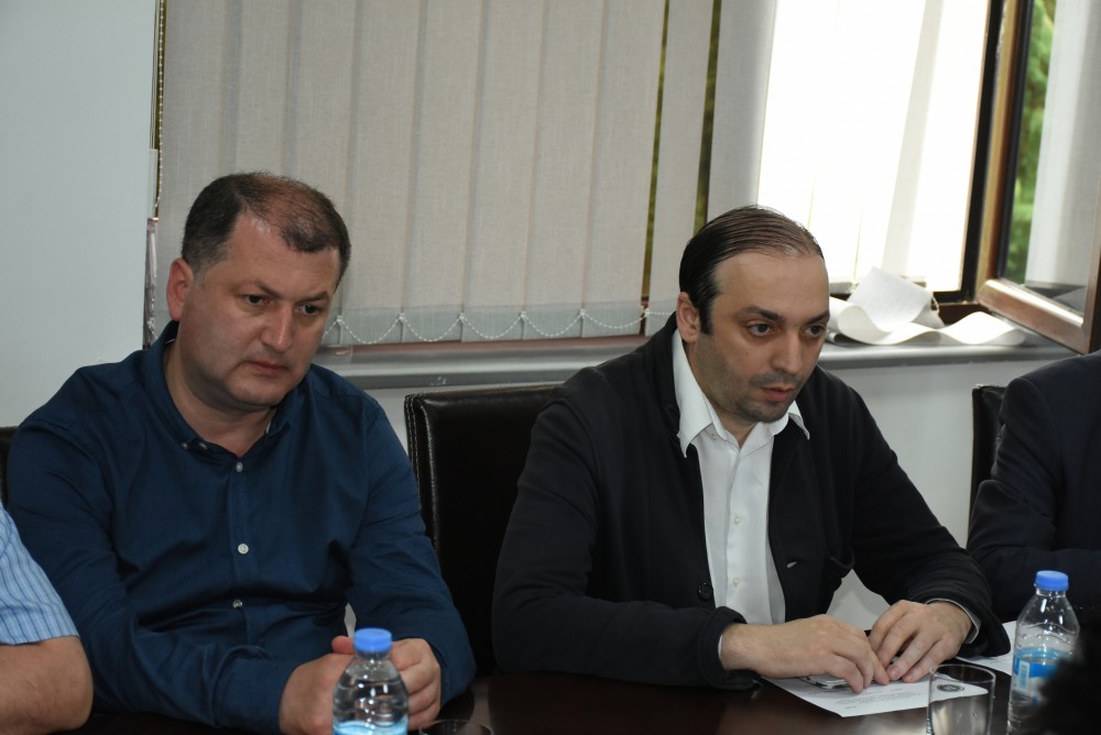  ორი კომიტეტის გაერთიანებული სხდომა