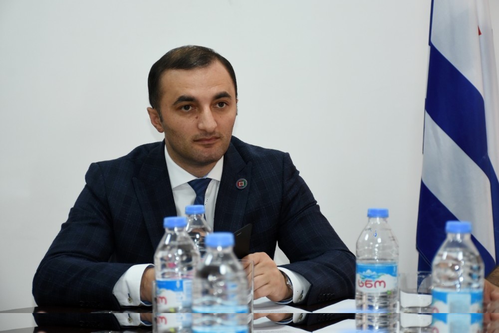 კომისიამ კანონის პროექტების განხილვის გრაფიკი განსაზღვრა