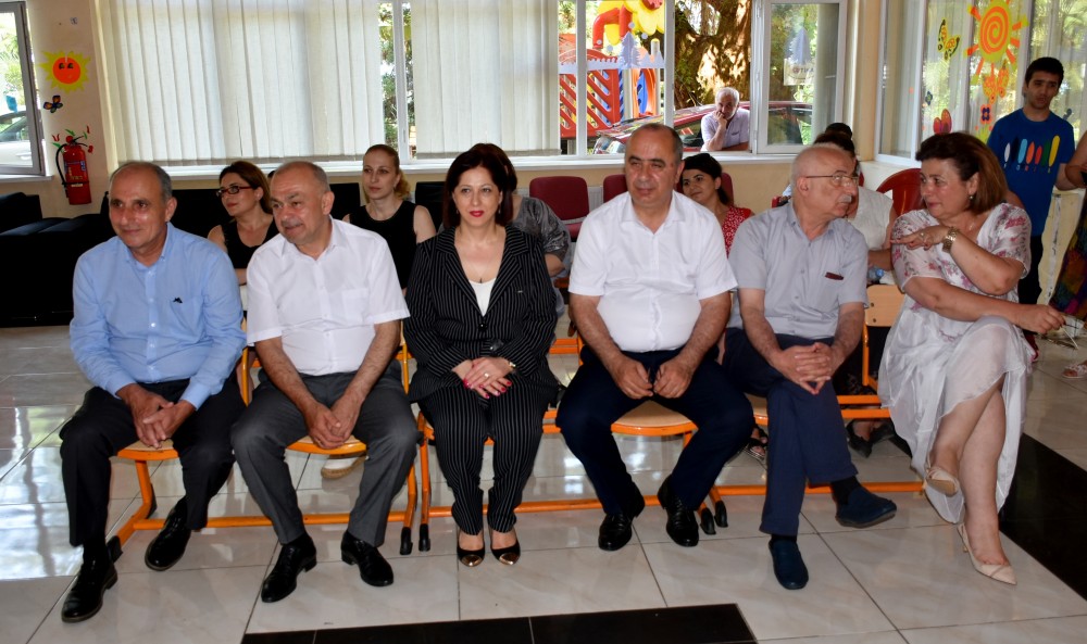 სტუმრად „თანას“ აღსაზრდელებთან     