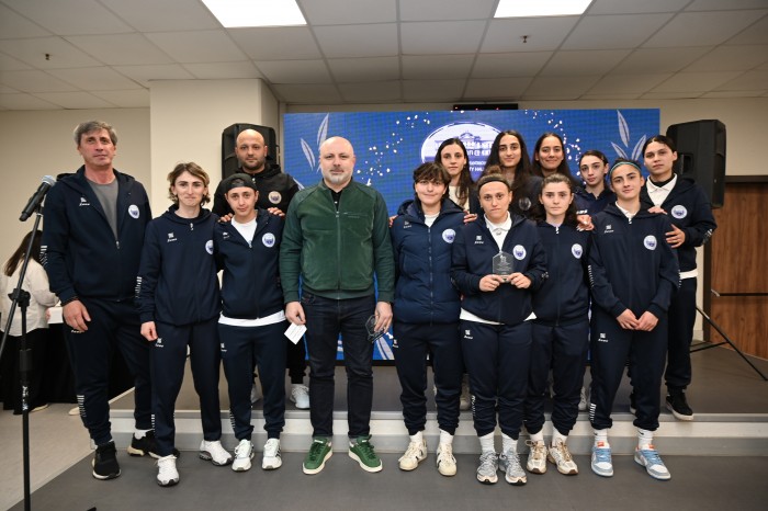 რამაზ ჯინჭარაძე წარმატებული სპორტსმენების, მწვრთნელების, სპორტის სფეროში მოღვაწეთა დაჯილდოების ცერემონიას დაესწრო