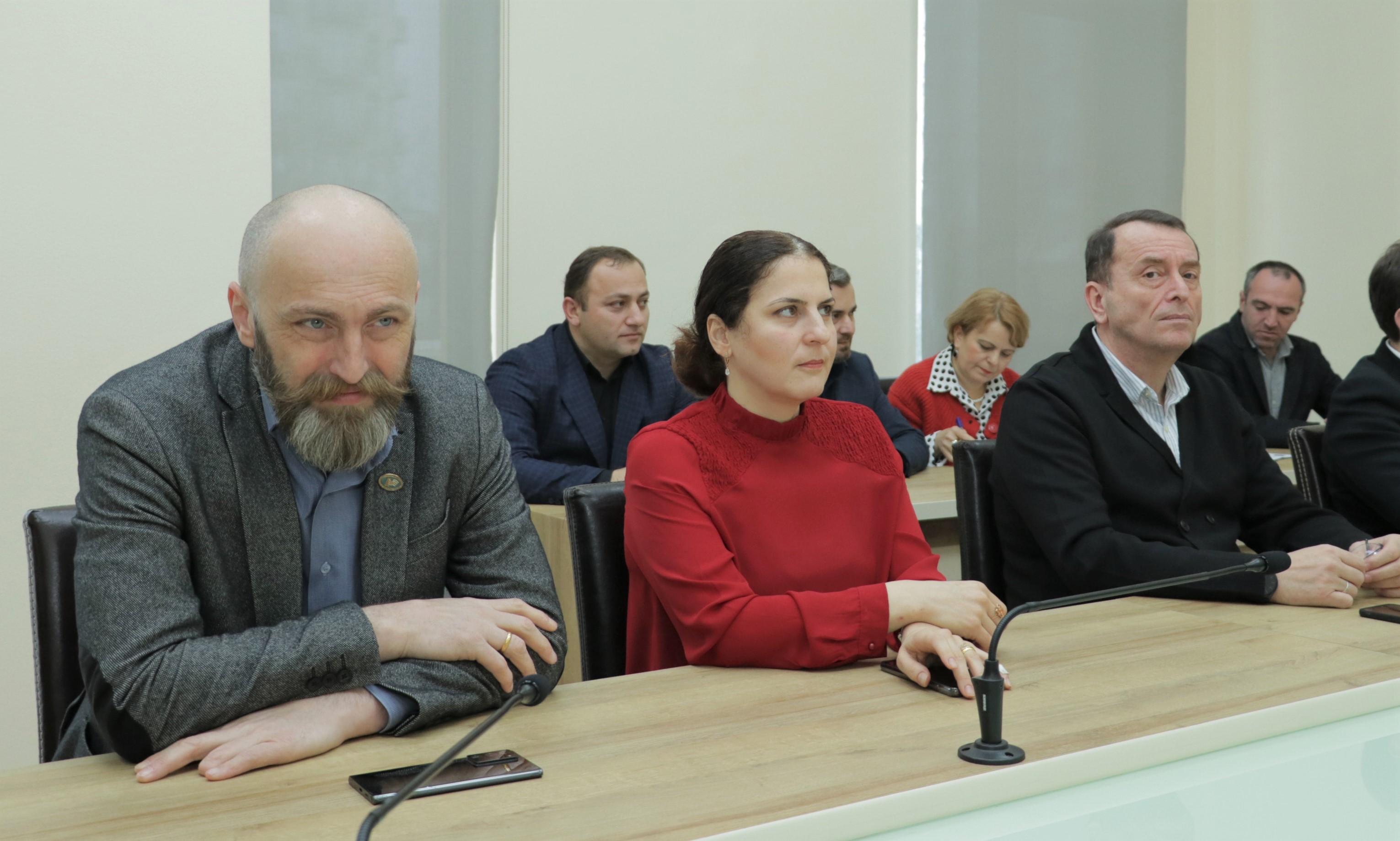 ბიუროს სხდომა