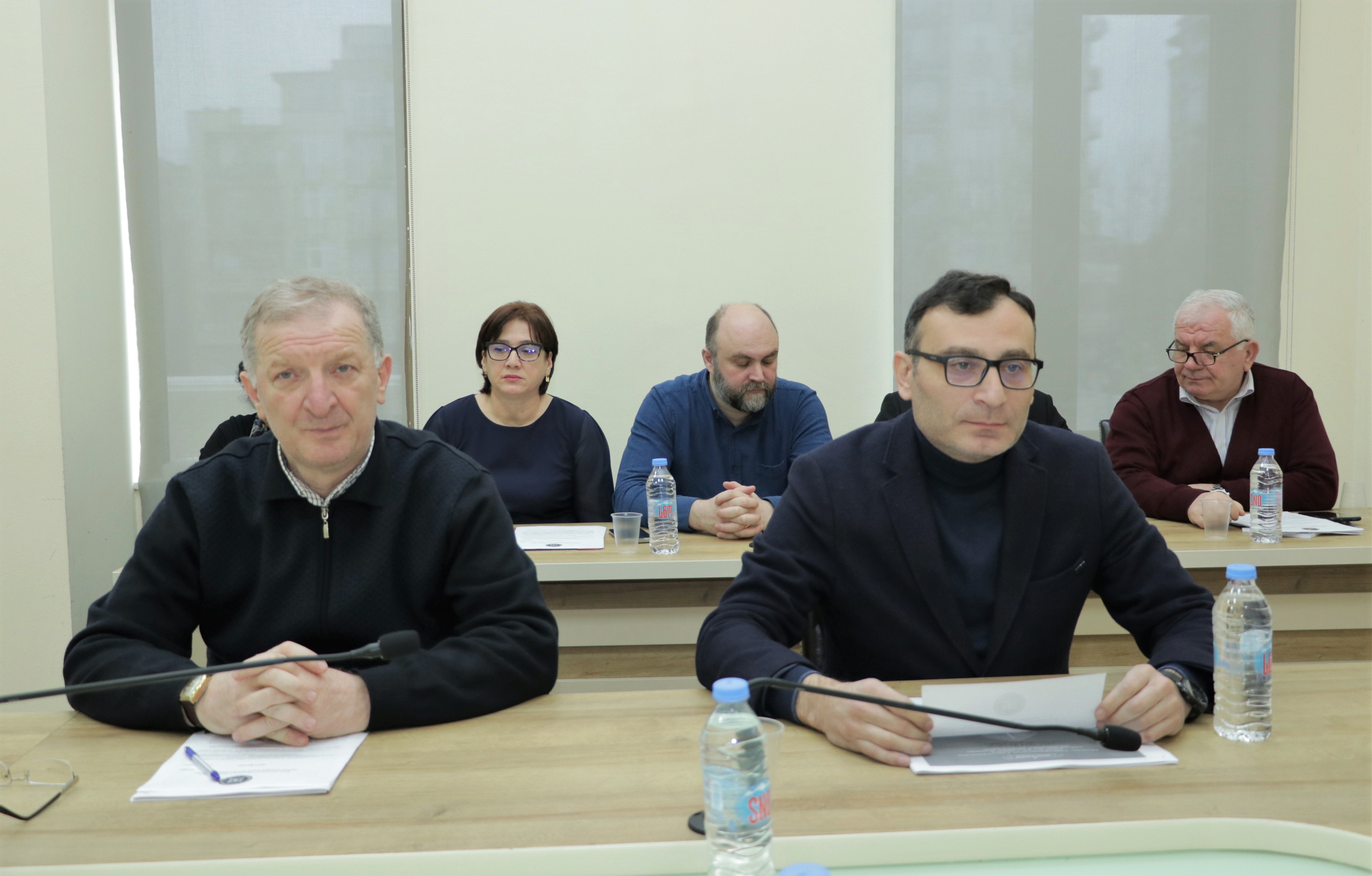 აგრარულ და გარემოს დაცვის საკითხთა კომიტეტის სხდომა