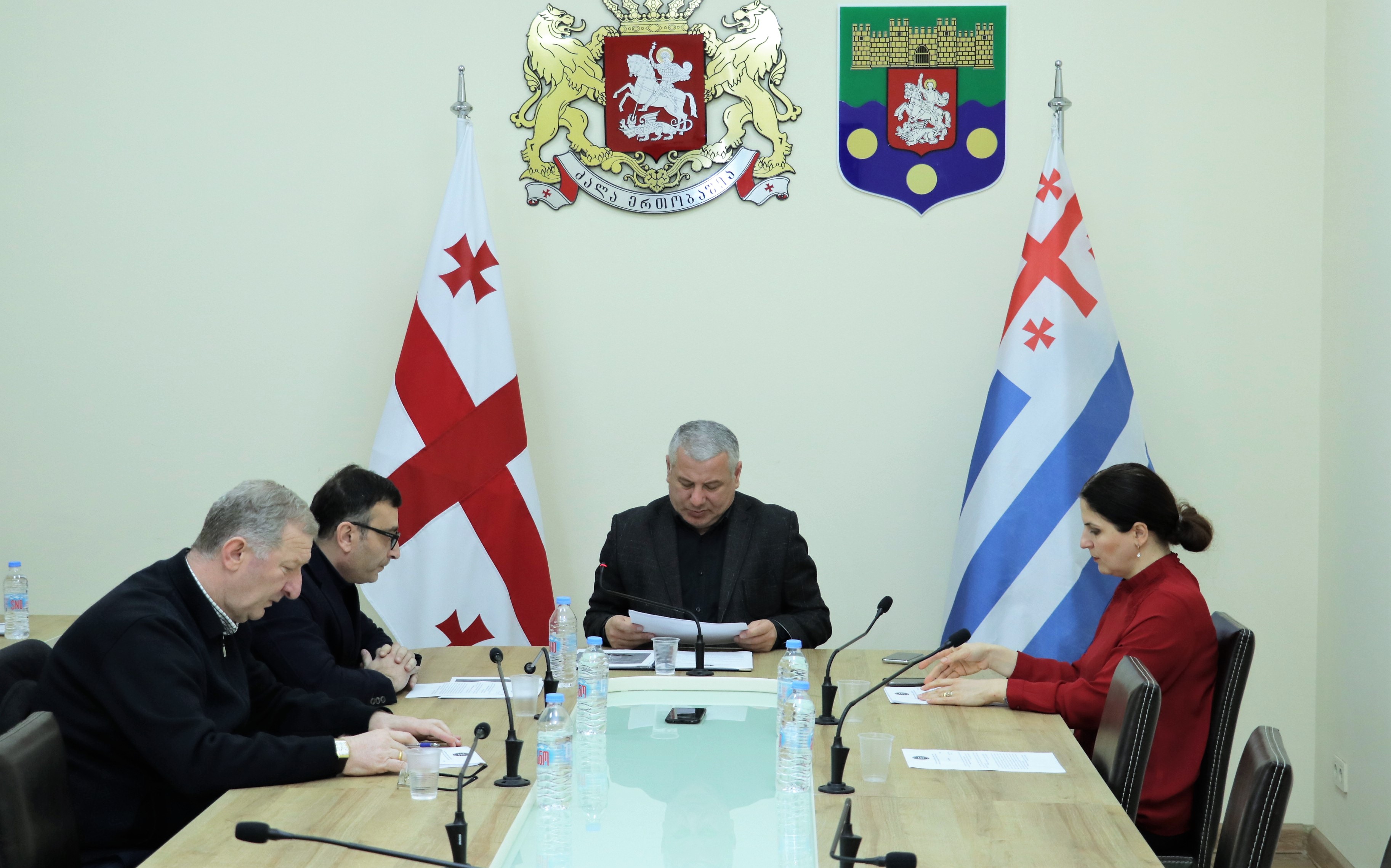 აგრარულ და გარემოს დაცვის საკითხთა კომიტეტის სხდომა