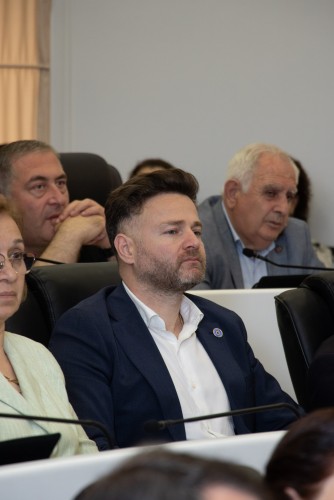 უმაღლეს საბჭოში აჭარის მთავრობის თავმჯდომარეს მოუსმინეს