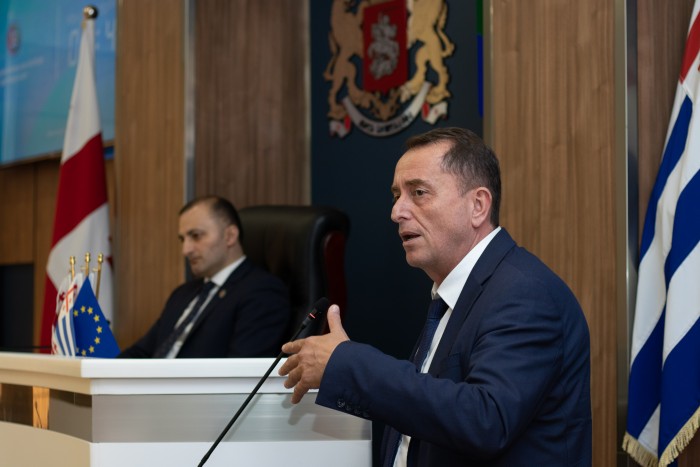 უმაღლეს საბჭოში აჭარის მთავრობის თავმჯდომარეს მოუსმინეს