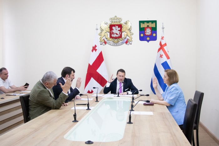 საკონსტიტუციო, იურიდიულ და საპროცედურო საკითხთა კომიტეტის სხდომა