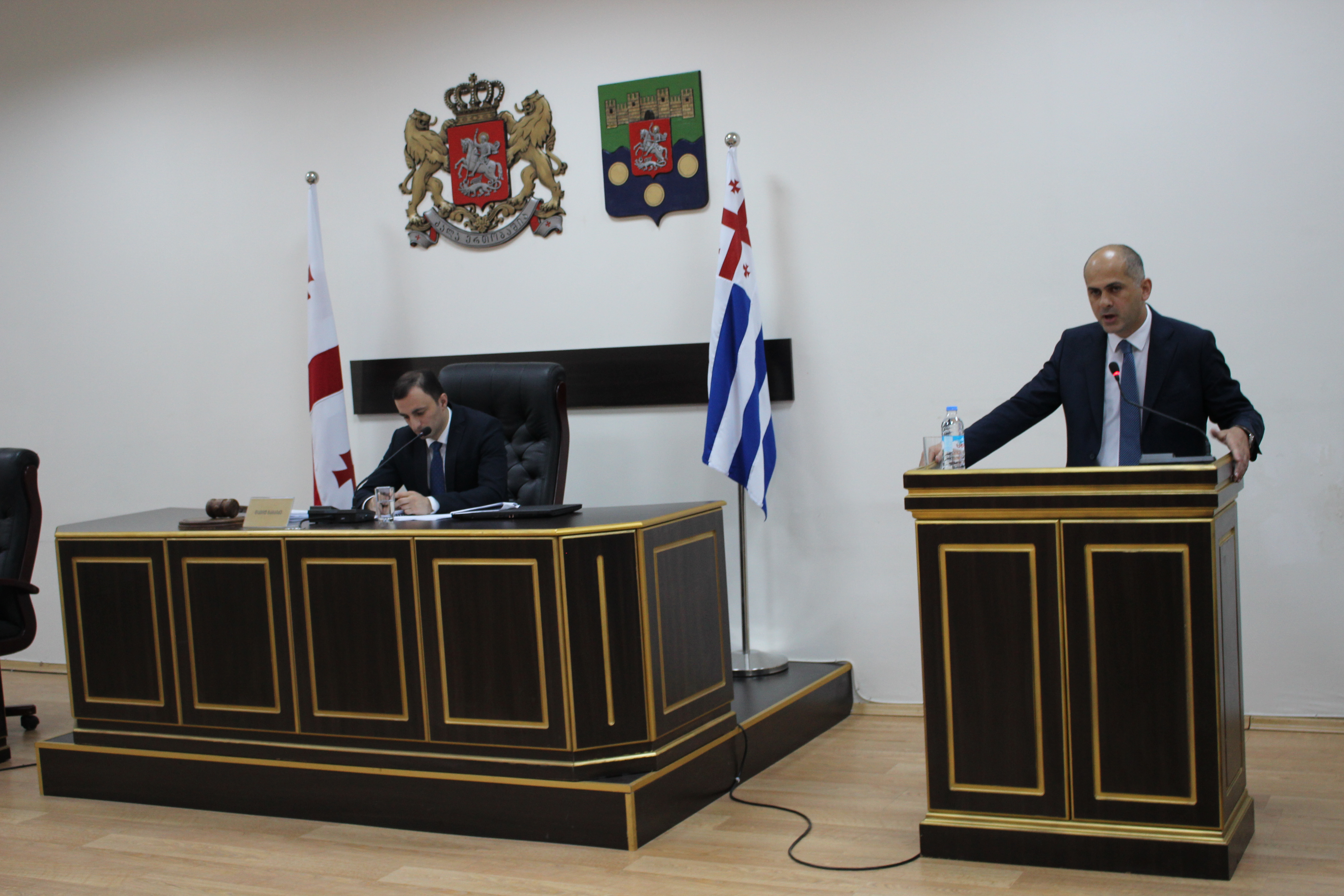 23&nbsp; ივნისს&nbsp; რიგგარეშე&nbsp; სესიაზე ათი საკითხი დაამტკიცეს