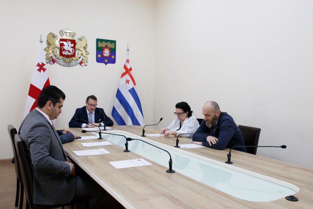 საკონსტიტუციო, იურიდიულ და საპროცედურო საკითხთა კომიტეტის სხდომა