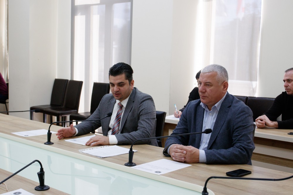 საკონსტიტუციო, იურიდიულ და საპროცედურო საკითხთა კომიტეტის სხდომა