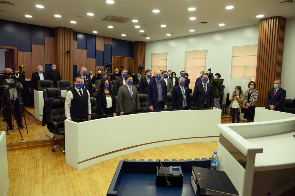 მეხუთე მოწვევის უმაღლესი საბჭო მუშაობას შეუდგა