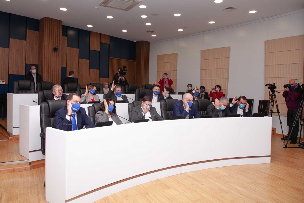 საშემოდგომო სესიამ მუშაობა დაასრულა