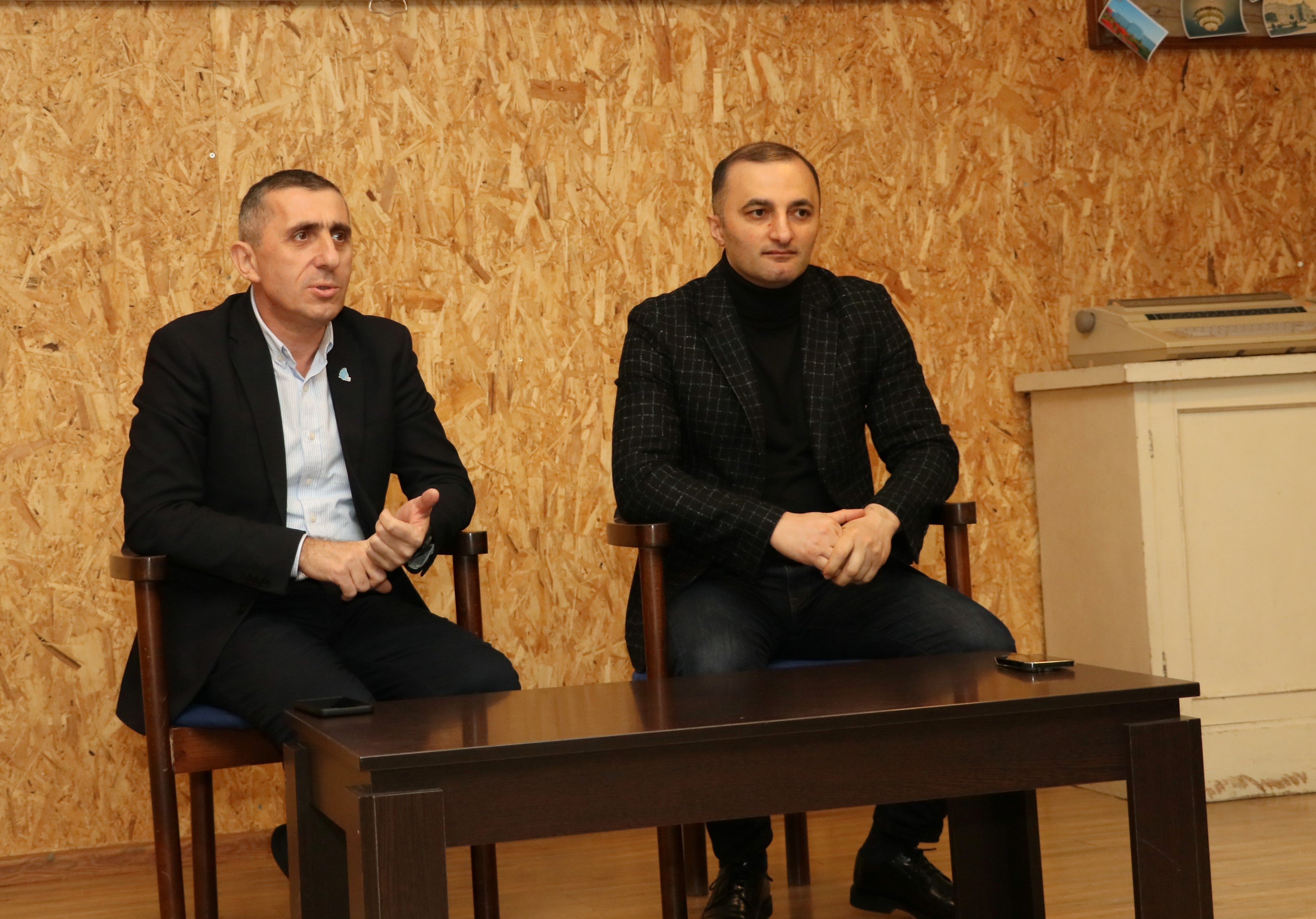 დავით გაბაიძე სტუდენტური კლუბის - „რუსთაველის“ წევრებს შეხვდა