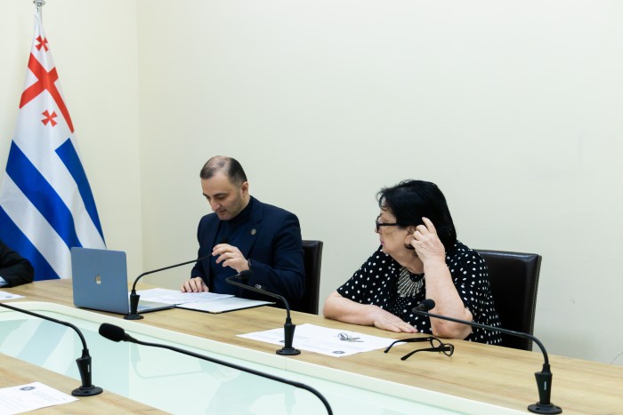 კომიტეტმა რეგლამენტის პროექტი პლენარული სხდომისთვის მომზადებულად მიიჩნია