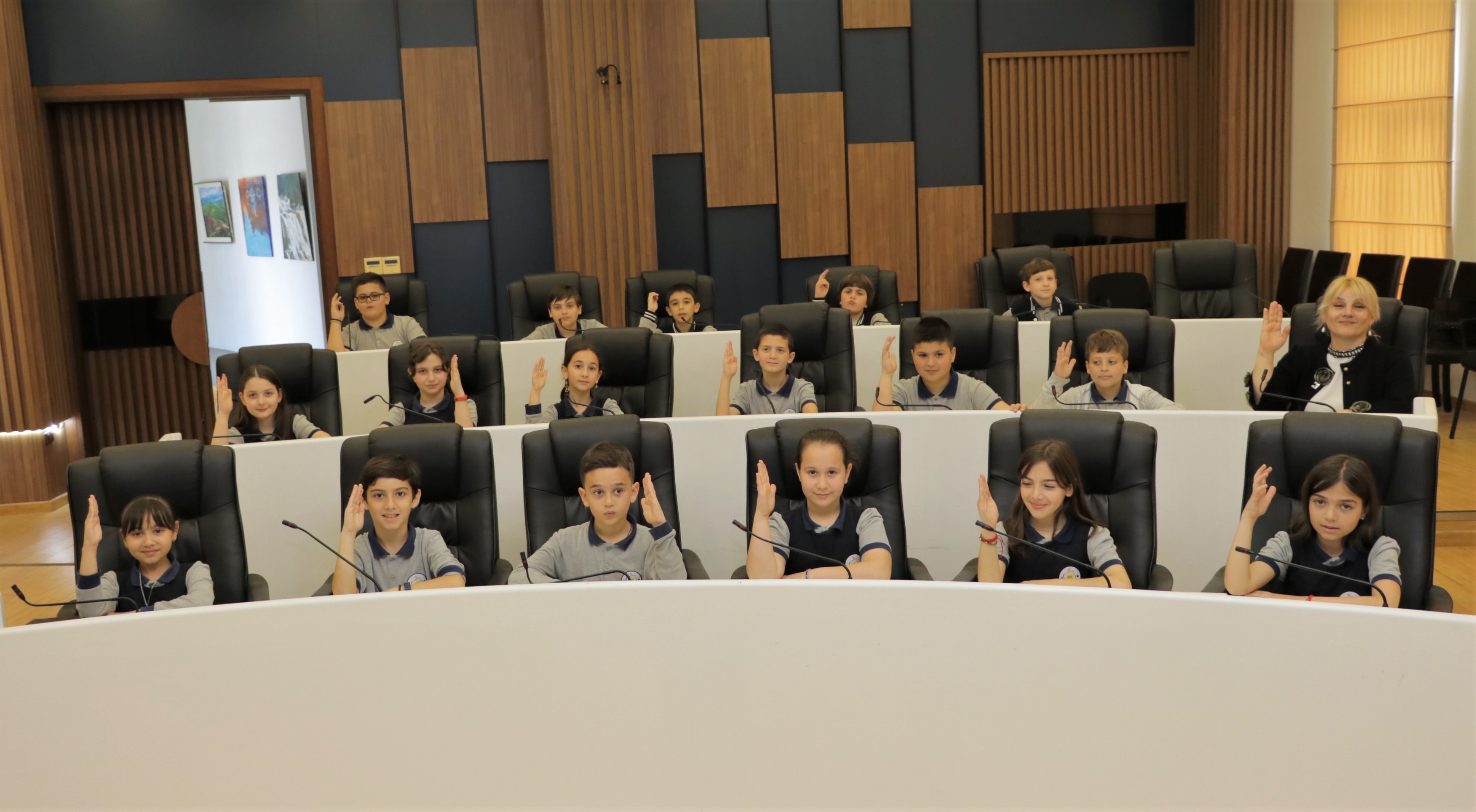 ექსკურსია აჭარის უმაღლეს საბჭოში