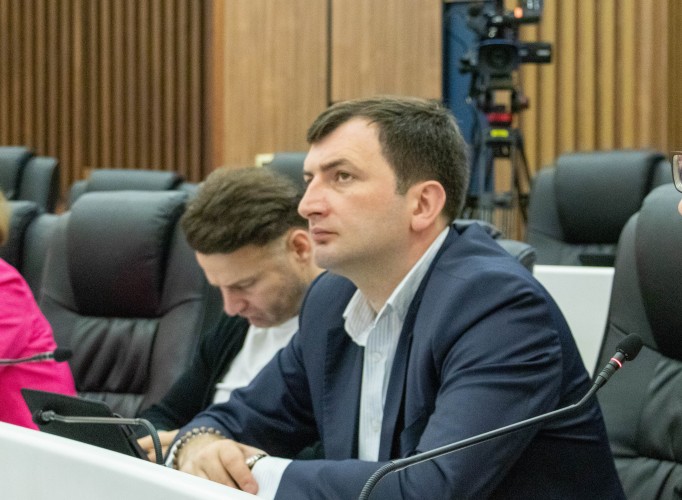 აჭარის უმაღლეს საბჭოში, „მინისტრის საათის“ ფორმატში, ფინანსთა და ეკონომიკის მინისტრს - ჯაბა ფუტკარაძეს მოუსმინეს