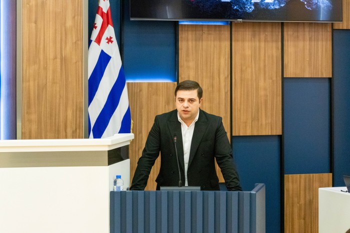 აჭარის უმაღლეს საბჭოში, „მინისტრის საათის“ ფორმატში, ფინანსთა და ეკონომიკის მინისტრს - ჯაბა ფუტკარაძეს მოუსმინეს