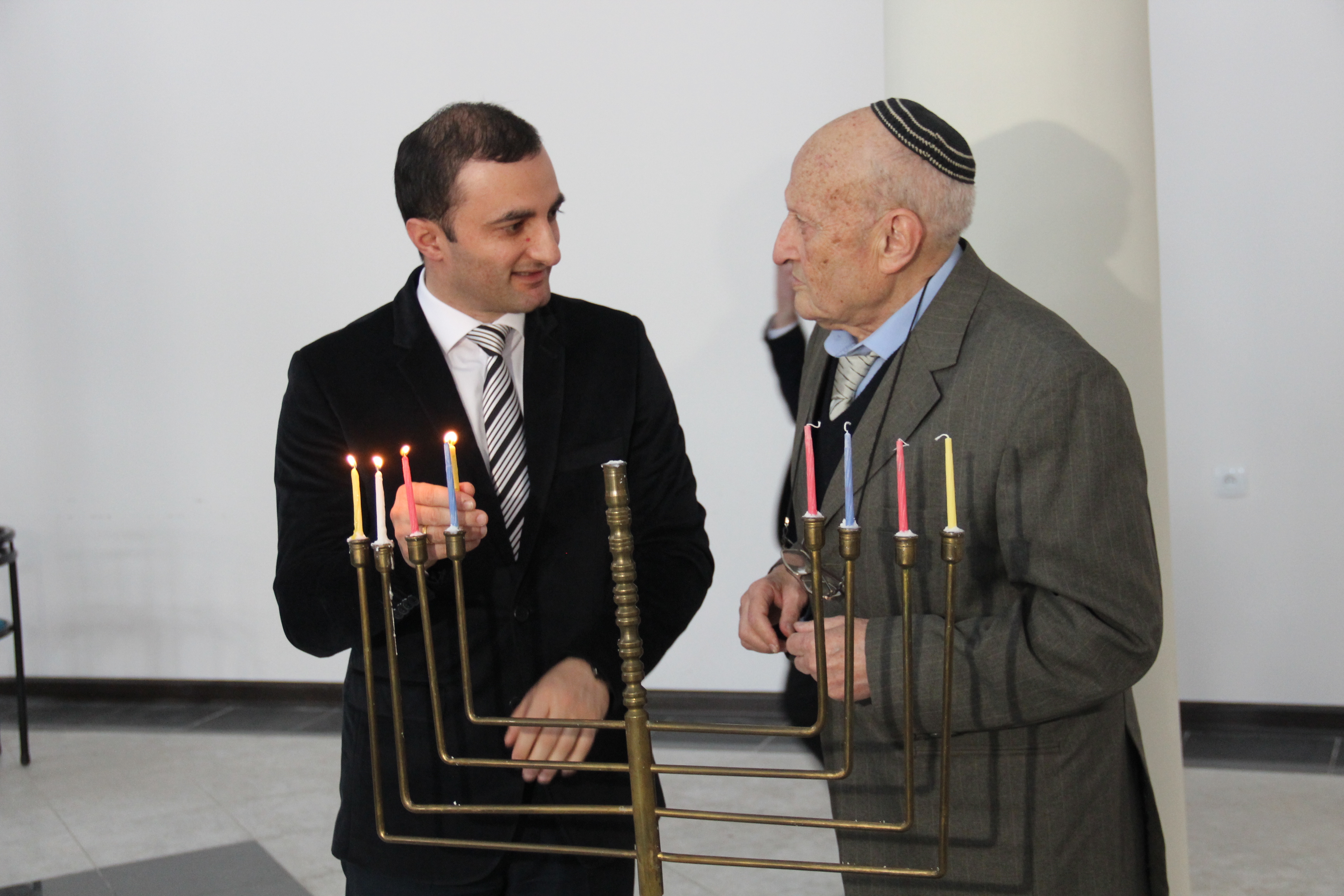 ბათუმში ხანუქას დღესასწაული აღნიშნეს