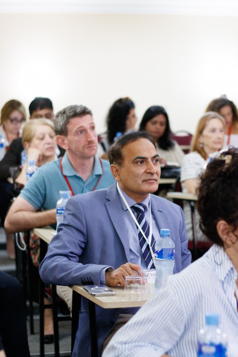 დავით გაბაიძე სოციალურ მეცნიერებებში დებატების თემაზე გამართულ მე-15 საერთაშორისო კონგრესში მონაწილეობდა