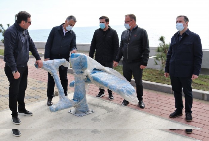 ცოტნე ანანიძე ქობულეთის სანაპირო ზოლის რეაბილიტაციის პროცესს გაეცნო