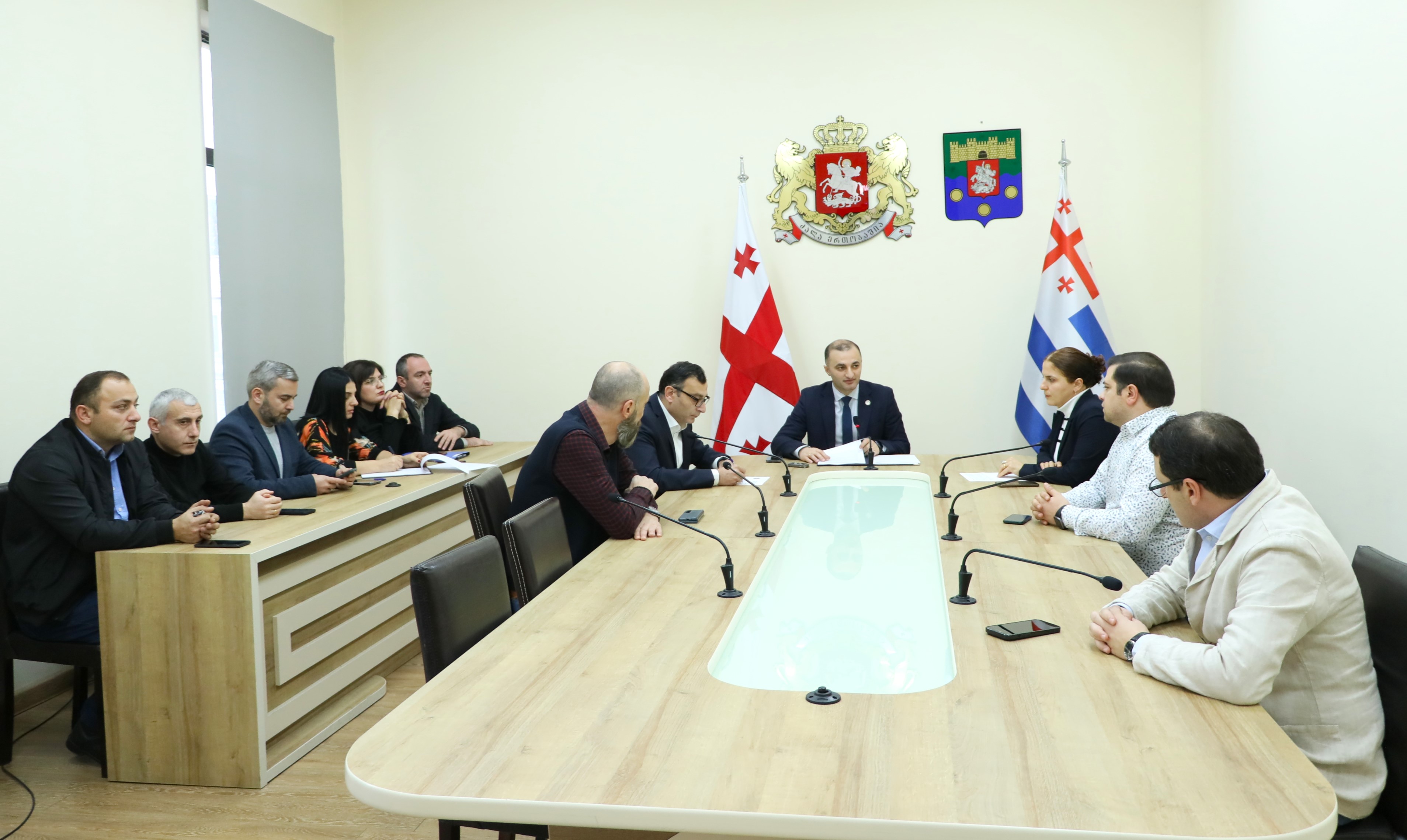 ბიუროს სხდომა