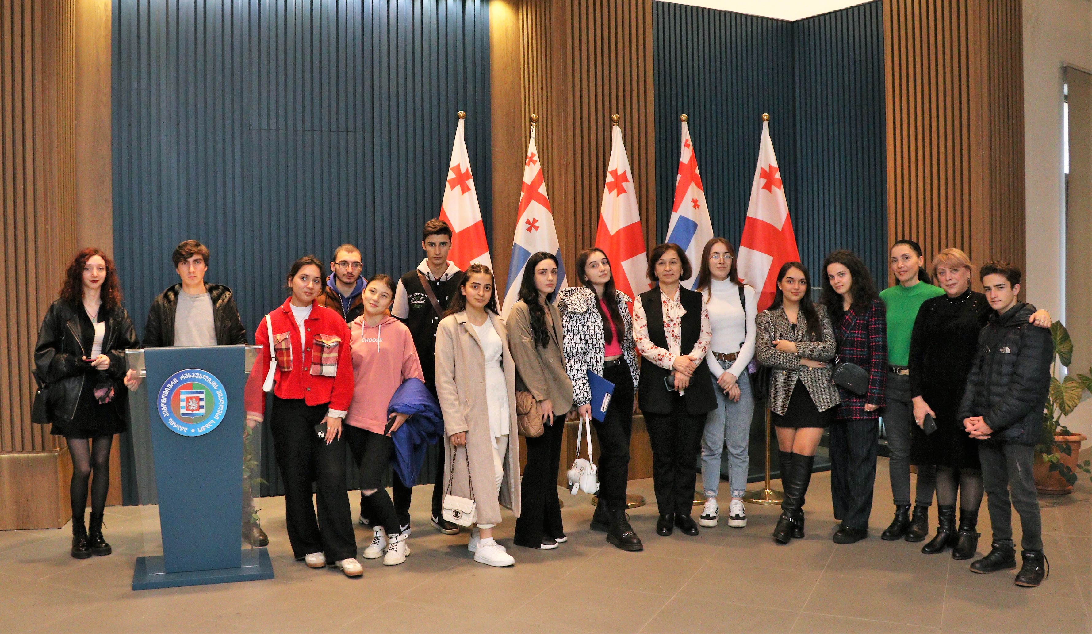 ბსუ-ს საჯარო მმართველობის პროგრამის სტუდენტების ექსკურსია საკანონმდებლო ორგანოში
