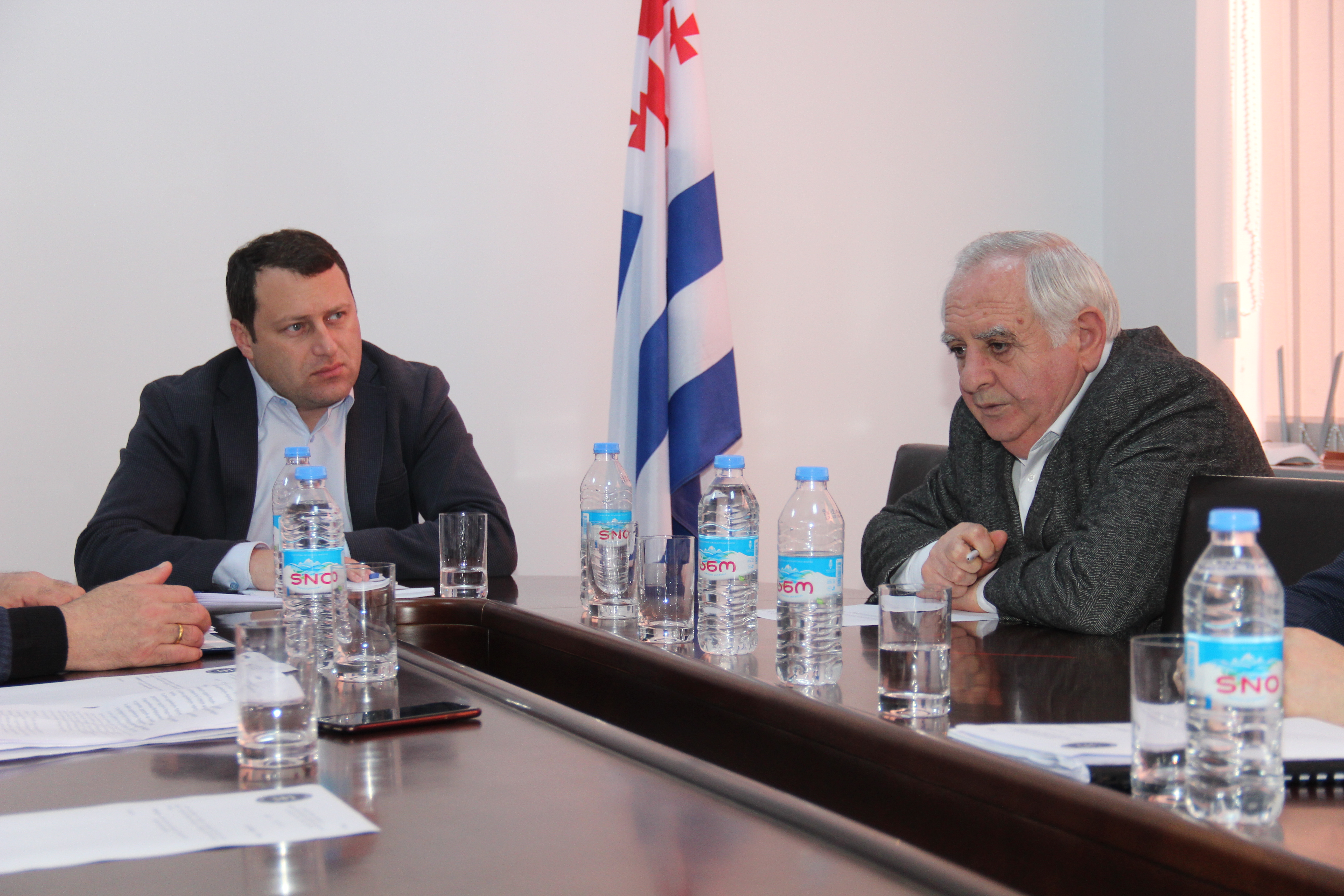    მსჯელობა წამყვანი კომისიის სხდომაზე გაგრძელდება