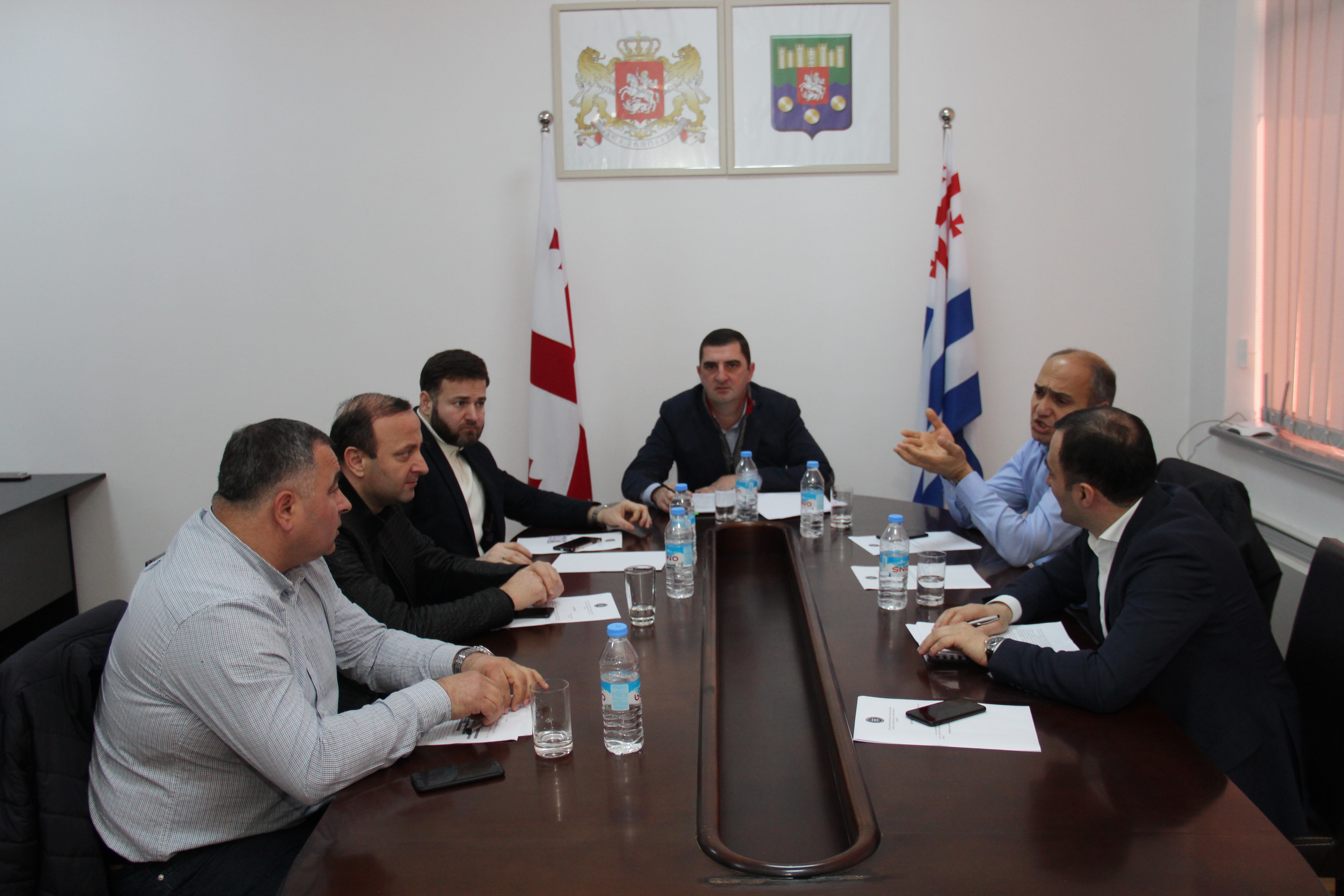 კომისიამ მხარი დაუჭირა პროექტის სესიაზე განხილვას