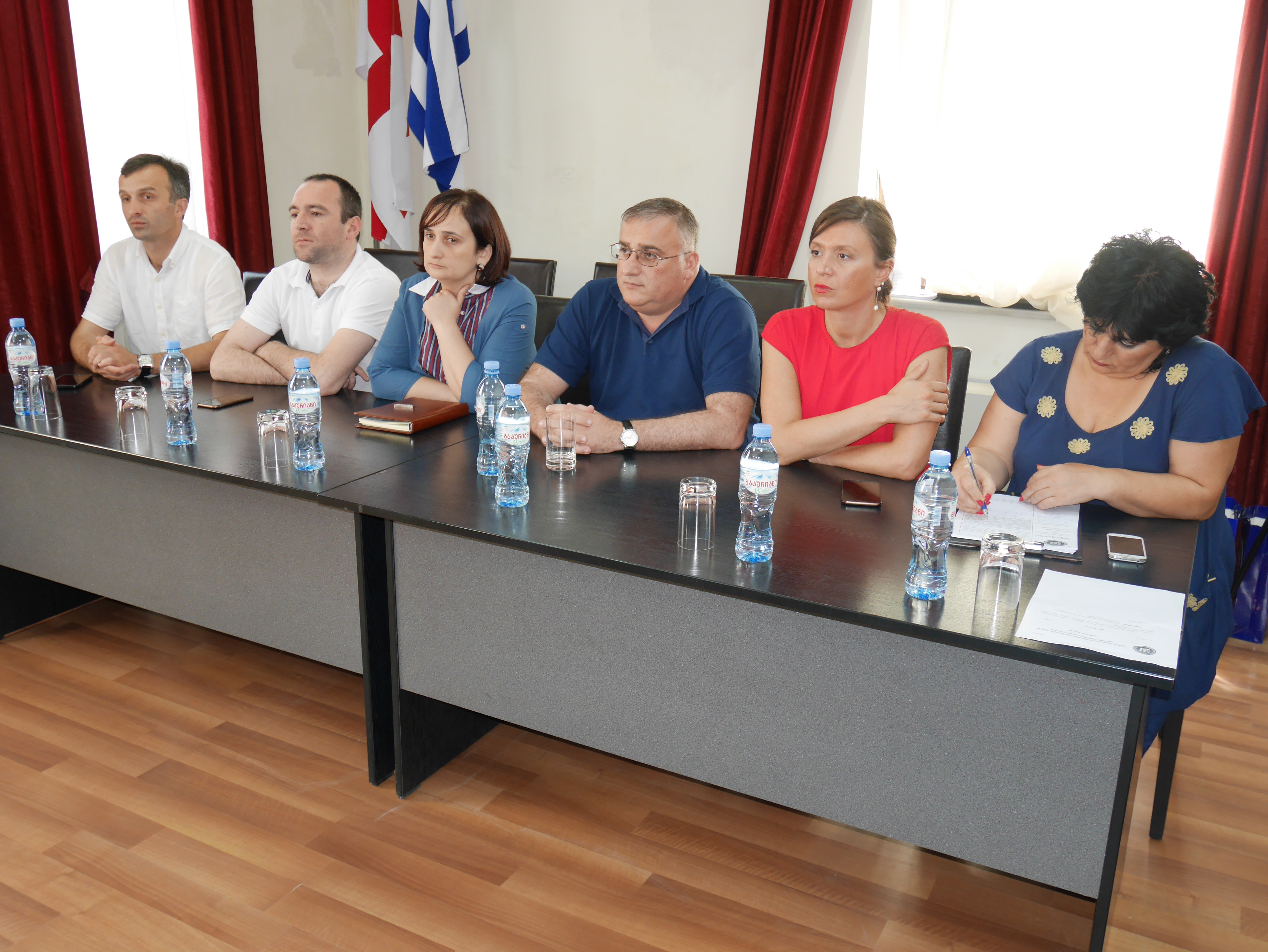 უმაღლეს საბჭოს იტალიელი და პოლონელი მეცნიერები სტუმრობდნენ