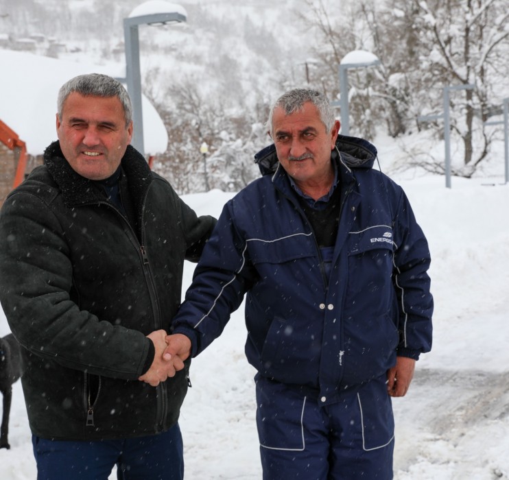 ვახტანგ ბერიძე ხულოს მუნიციპალიტეტში, უხვი ნალექის სალიკვიდაციო სამუშაოებს ადგილობრივი ხელისუფლების წარმომადგენლებთან ერთად გაეცნო