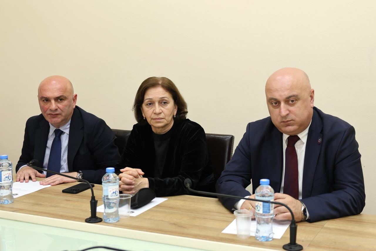 კომიტეტების ერთობლივ სხდომებზე აჭარის მთავრობის შემადგენლობის საკითხი განიხილეს