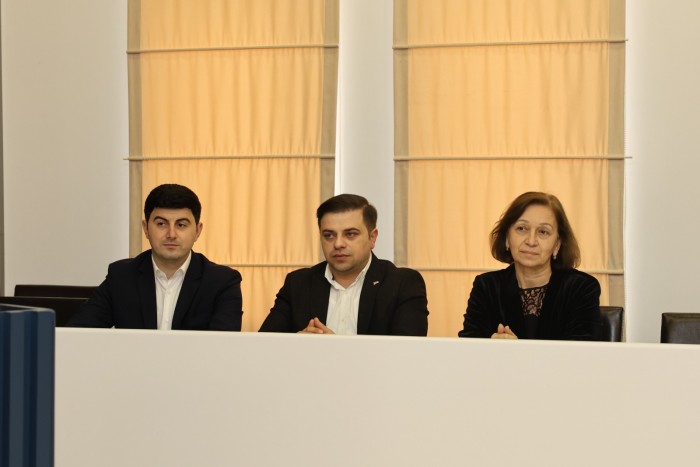 უმაღლეს საბჭოში ბათუმის შოთა რუსთაველის სახელმწიფო და გრიგოლ რობაქიძის უნივერსიტეტების ტურიზმის ფაკულტეტების სტუდენტებს უმასპინძლეს