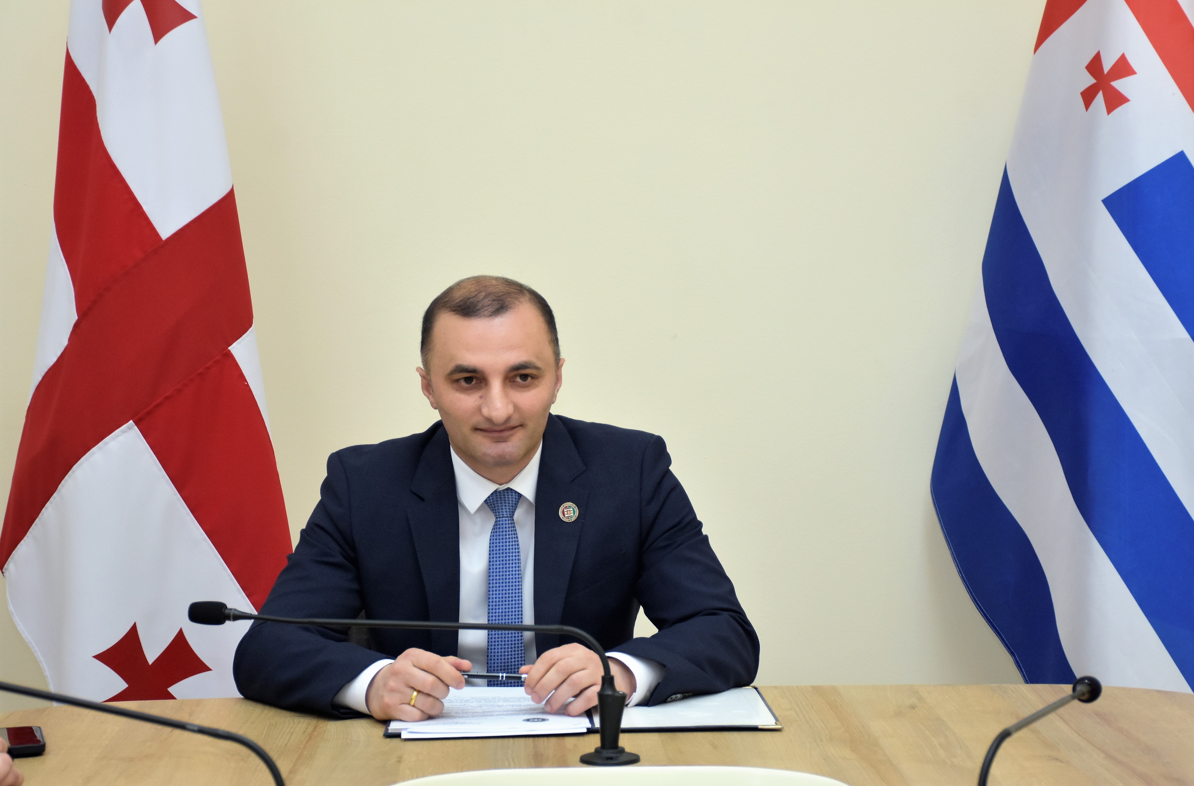 ბიუროს სხდომა