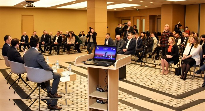 მარინე გვიანიძე ტურიზმის სექტორის წარმომადგენლებთან გამართულ შეხვედრაზე