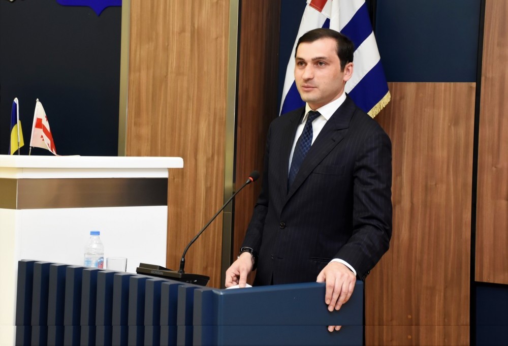 უმაღლესი საბჭოს რიგგარეშე პლენარული სხდომა  აჭარის  მთავრობის თავმჯდომარის ანგარიშს დაეთმო