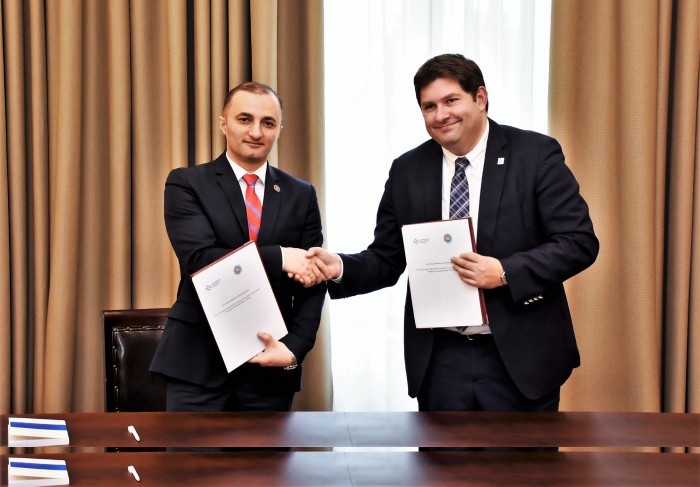 აჭარის უმაღლეს საბჭოში ურთიერთთანამშრომლობის მემორანდუმი გაფორმდა