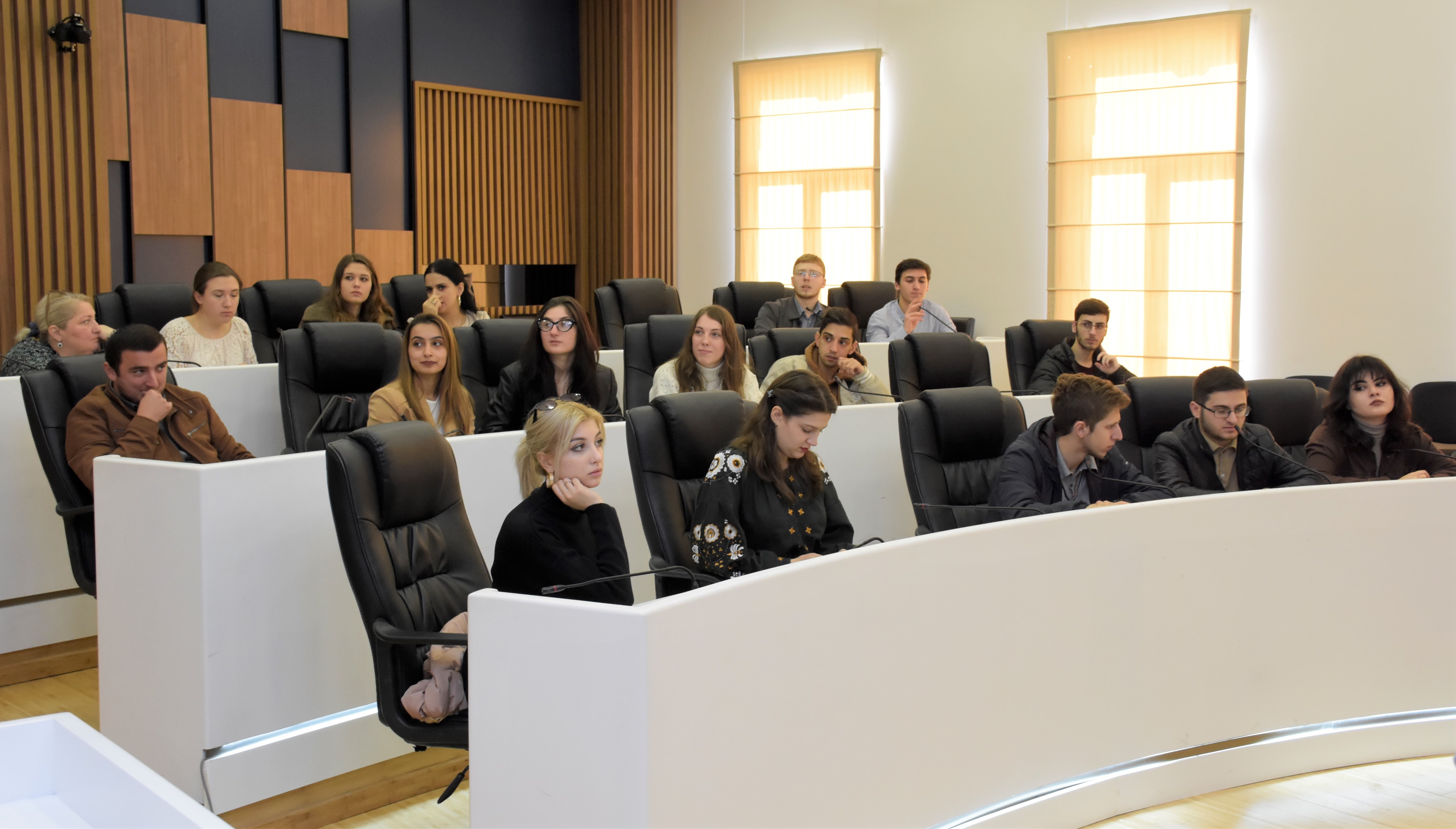 მორიგი ექსკურსია აჭარის უმაღლეს საბჭოში