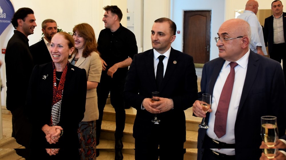 დავით გაბაიძე აშშ-საქართველოს ურთიერთობისა და სტრატეგიული პარტნიორობის 30 წლისადმი მიძღვნილ მიღებას დაესწრო