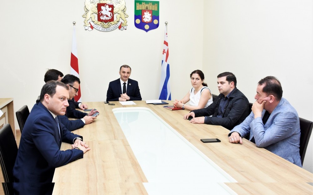 ბიუროს სხდომა