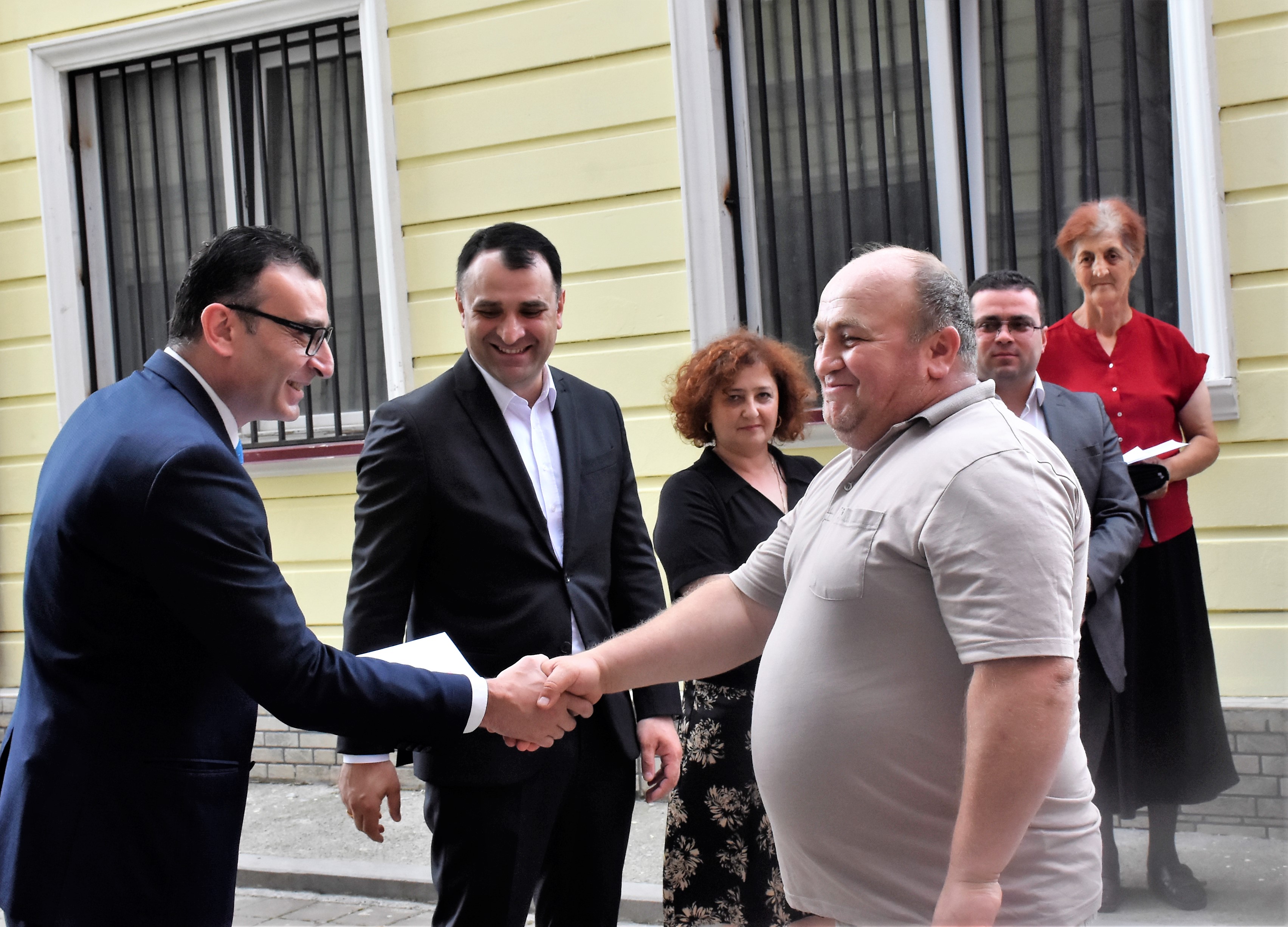 ბათუმში ხელმისაწვდომი საცხოვრისის პროგრამის ფარგლებში, ბინებით კიდევ 40 ოჯახი დაკმაყოფილდა